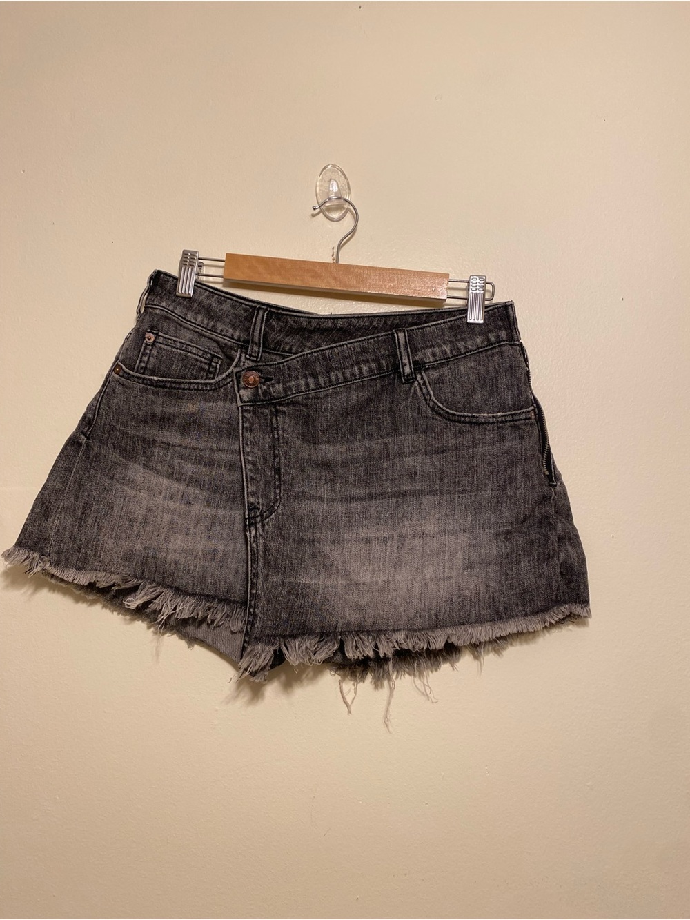 Pilcro Black Washed Denim Mini Skort  . Size 26
